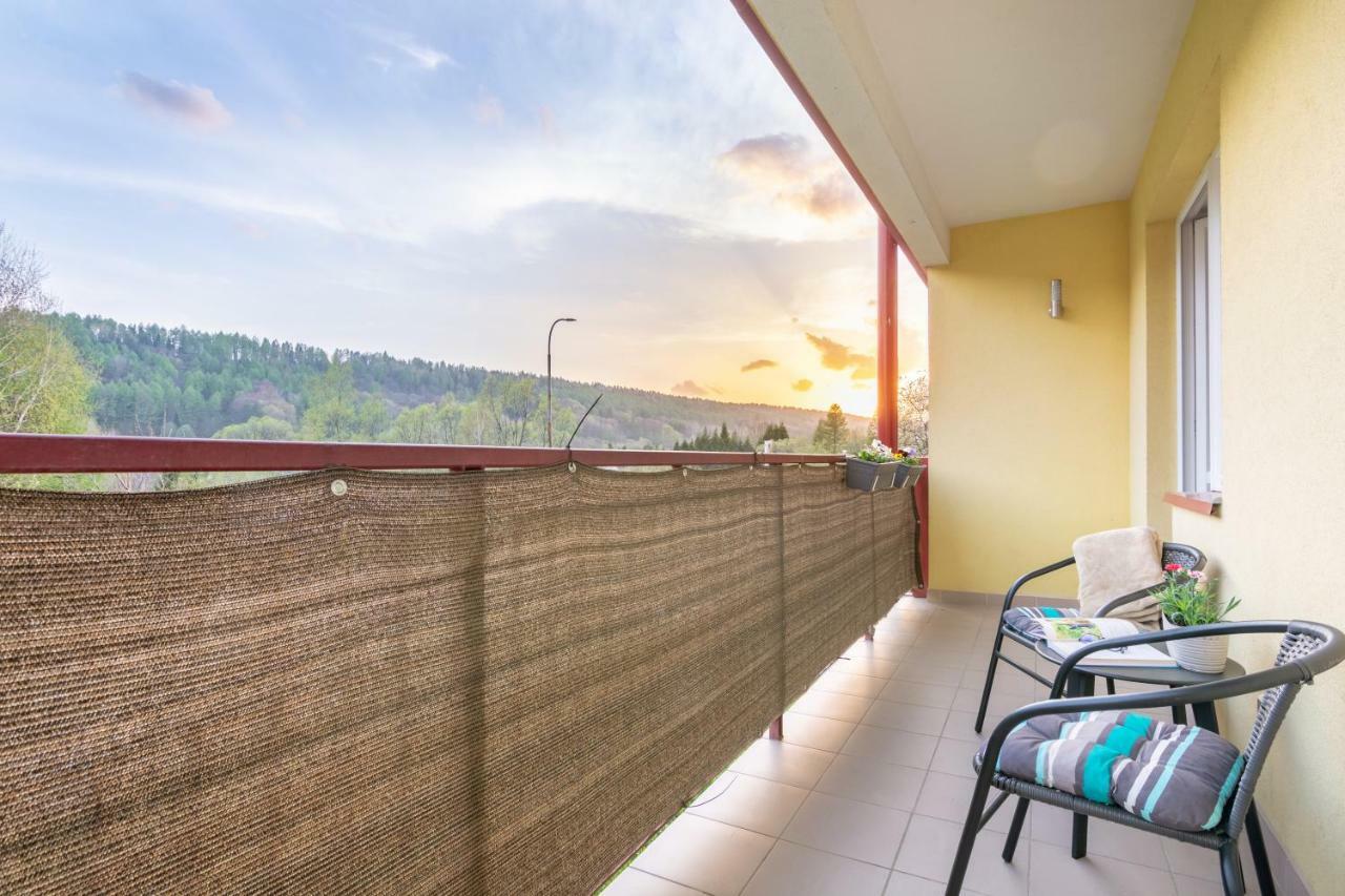 Apartament Optima Ustrzyki Dolne Exterior photo